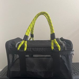 Roverlund Airline Compliant Pet Carrier (Large)